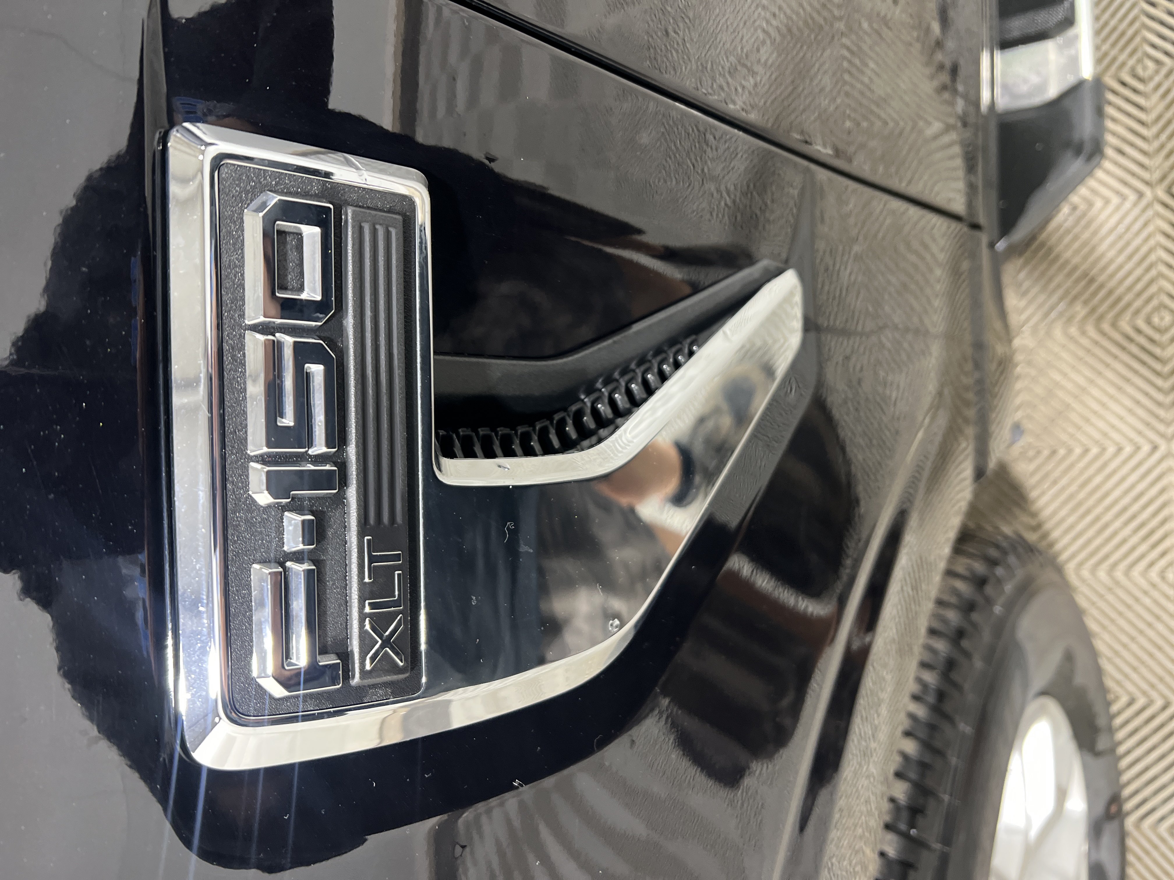 Used 2025 Ford F150 XLT w/ Equipment Group 301A Standard AWD/4WD image 5