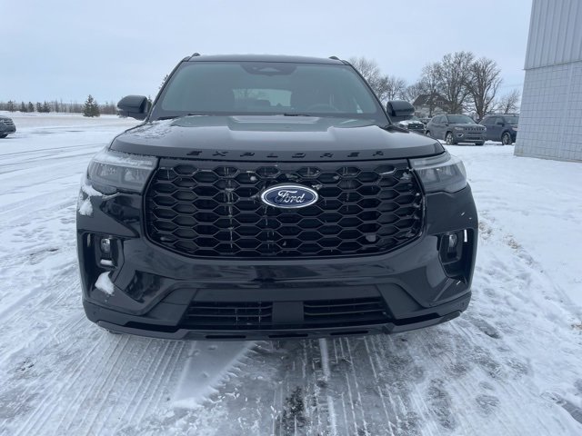 Used 2025 Ford Explorer ST-Line w/ ST-Line Street Pack image 6