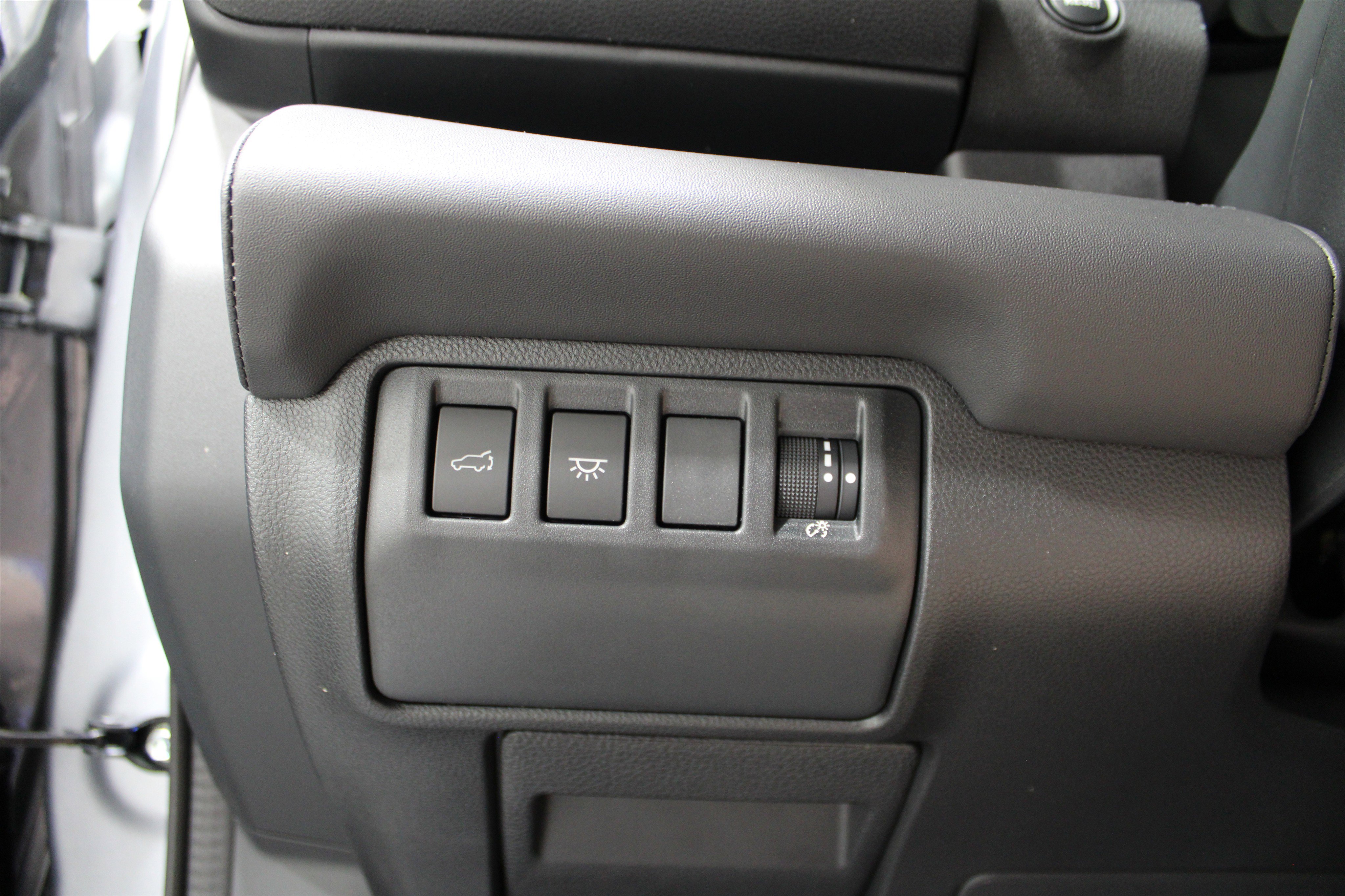 New 2025 Subaru Ascent Limited image 8