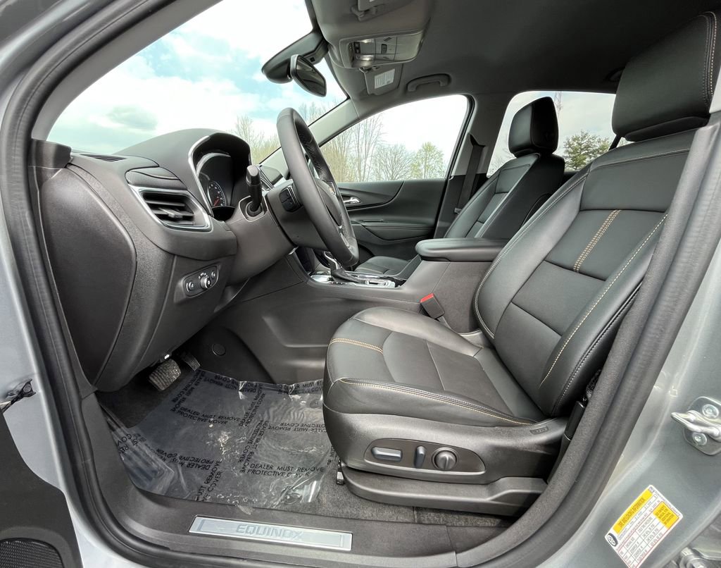 Certified 2024 Chevrolet Equinox Premier w/ LPO, Floor Liner Package FWD image 10
