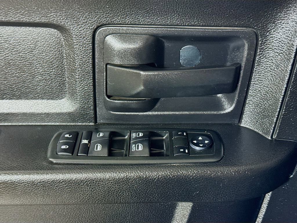 Used 2013 RAM 1500 Express AWD/4WD image 16