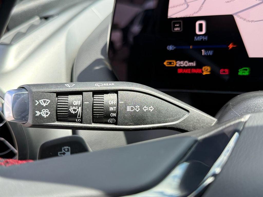 Used 2024 Chevrolet Equinox EV RS FWD image 29