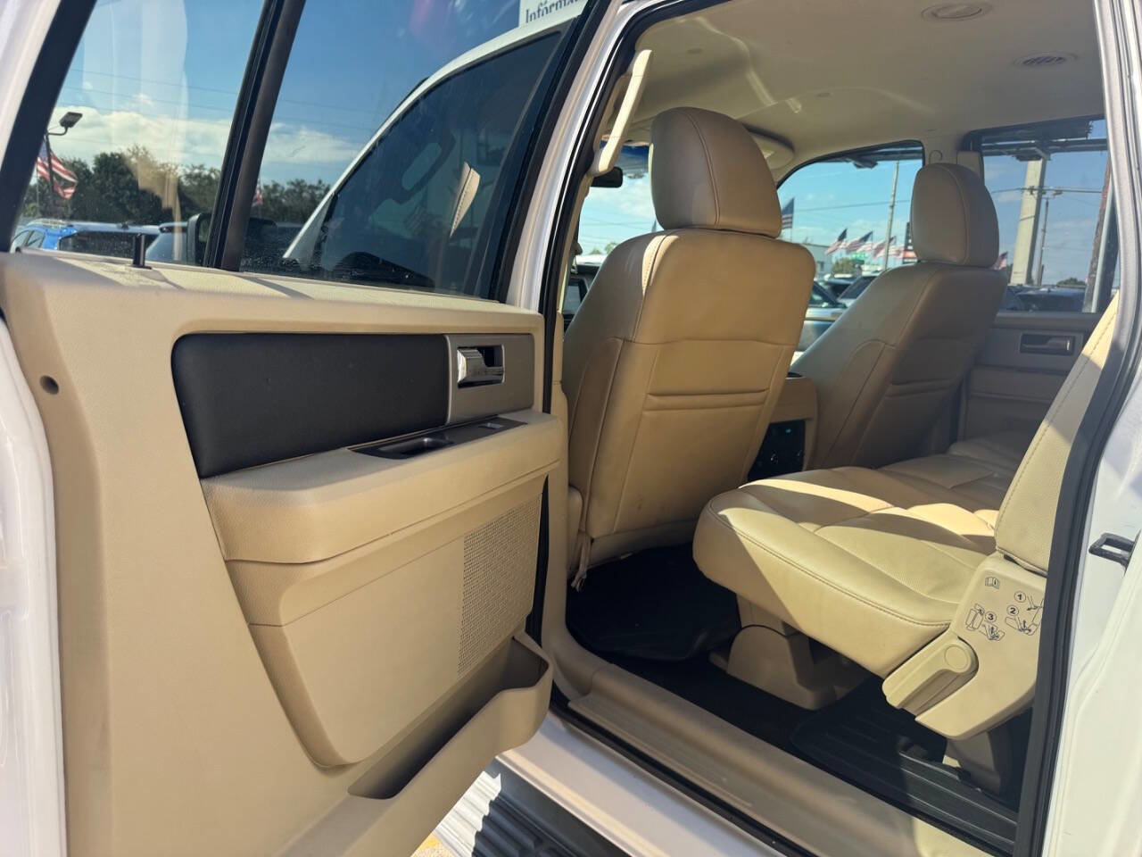 Used 2016 Ford Expedition EL XLT w/ Equipment Group 202A image 13