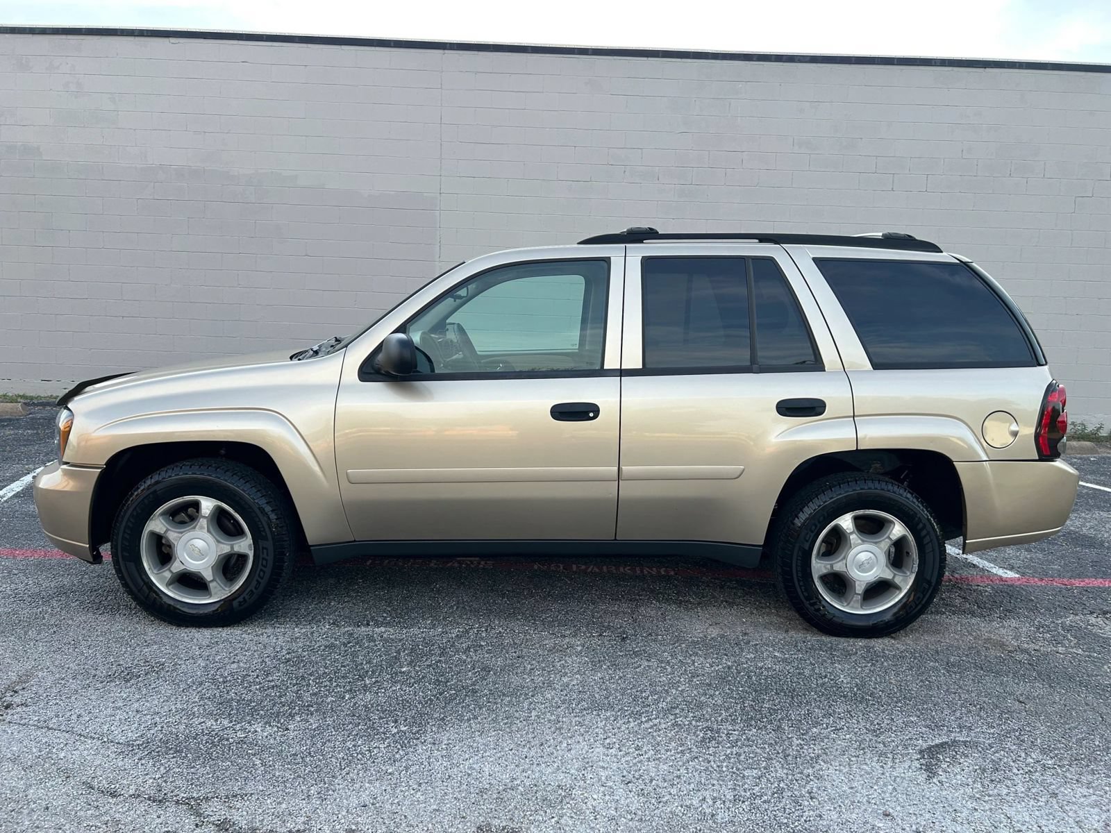 Used 2006 Chevrolet TrailBlazer LS w/ LS Preferred Equipment Group AWD/4WD image 3
