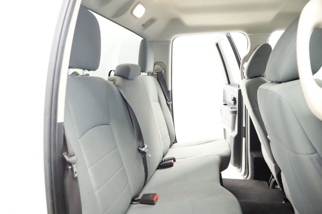Certified 2018 RAM 1500 Express w/ Express Value Package AWD/4WD image 26
