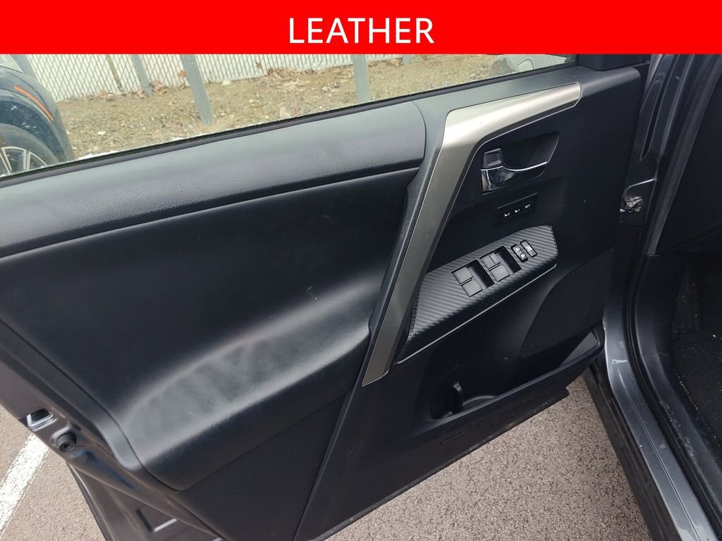 Used 2015 Toyota RAV4 Limited image 5