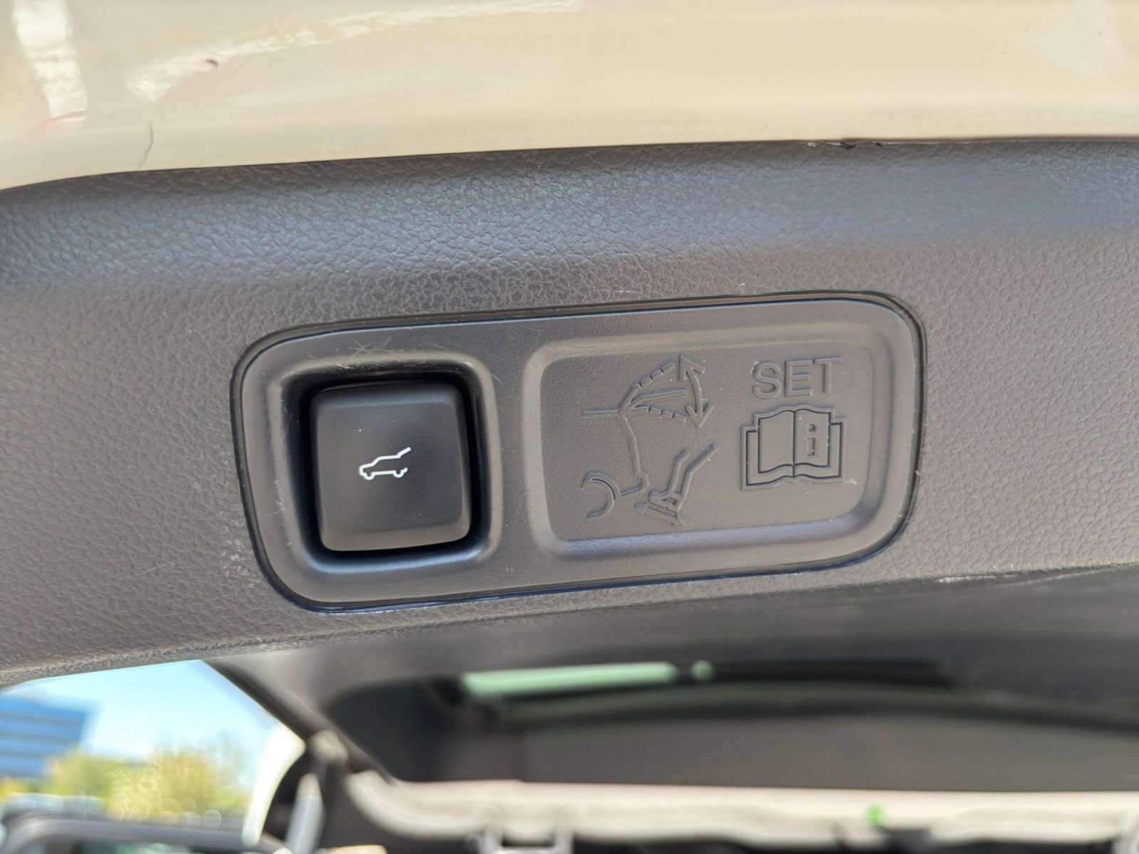 Used 2023 Ford Expedition Limited RWD image 24