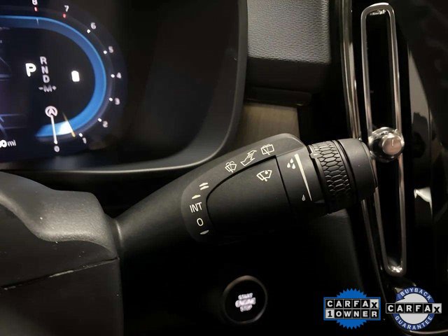 Used 2025 Volvo XC40 B5 Plus image 42