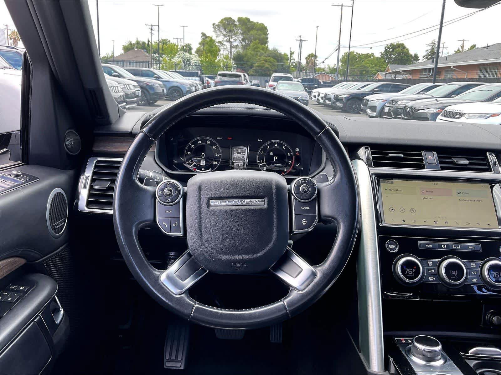Used 2018 Land Rover Discovery HSE Luxury AWD/4WD image 7