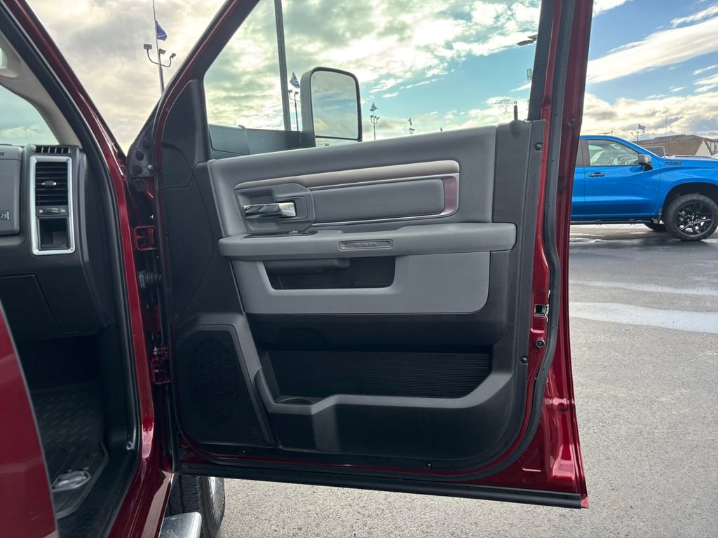 Used 2018 RAM 2500 Big Horn image 26