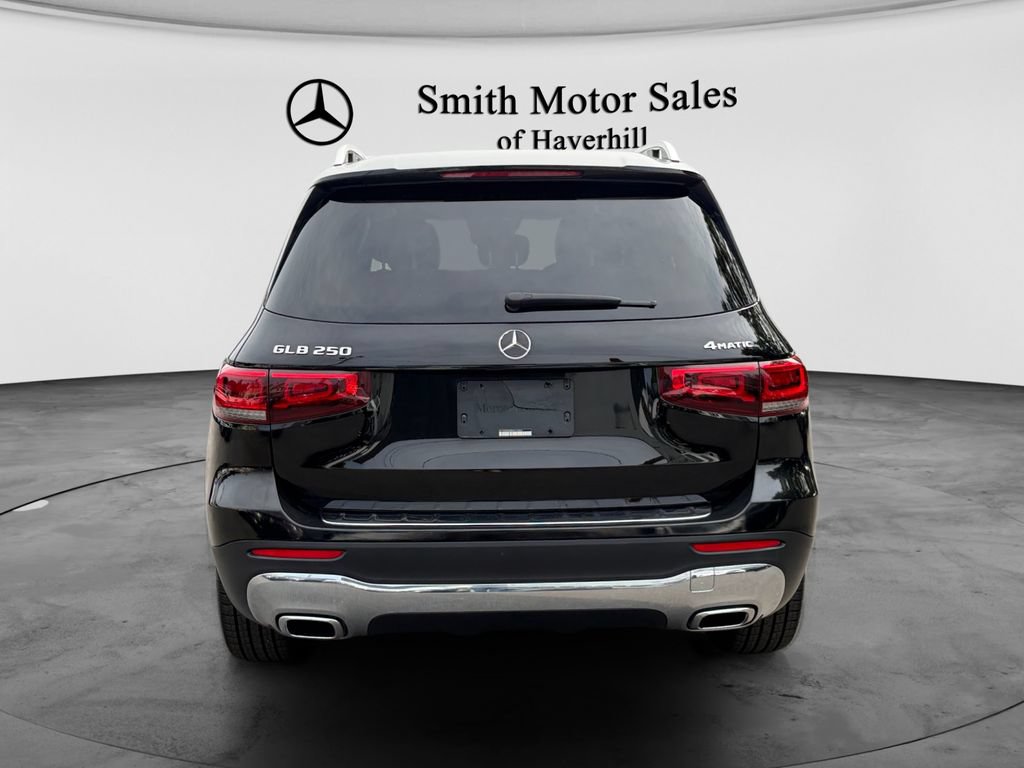Used 2021 Mercedes-Benz GLB 250 4MATIC image 4