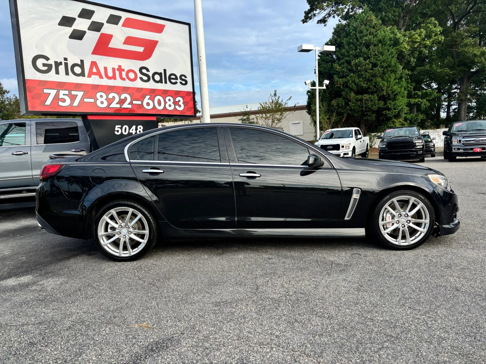 Used 2014 Chevrolet SS RWD image 2