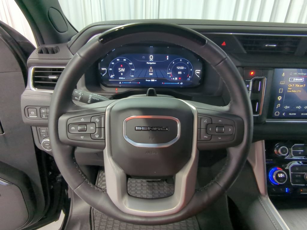 Used 2024 GMC Yukon XL Denali w/ Advanced Technology Package AWD/4WD image 22