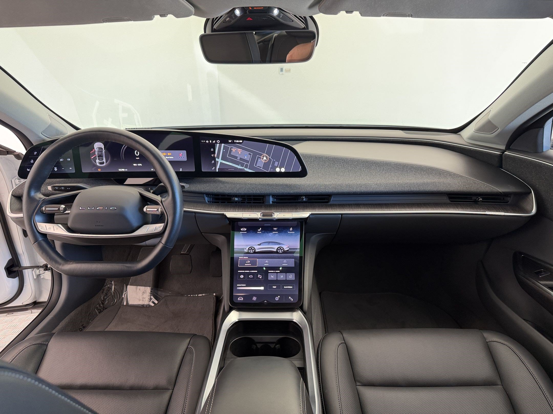 Used 2025 Lucid Air Touring AWD/4WD image 15