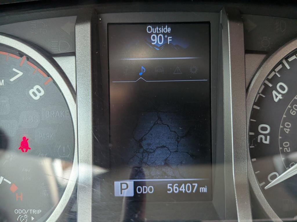 Used 2019 Toyota Tacoma SR5 RWD image 17