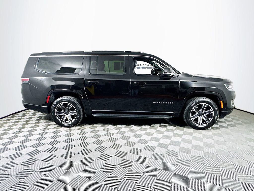 Used 2024 Jeep Wagoneer L Series II w/ Flexible Seating Group image 8