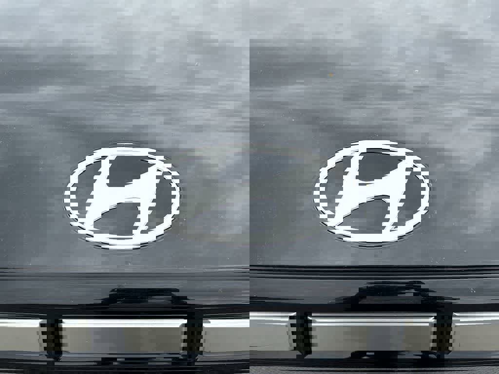 New 2025 Hyundai Santa Fe SE image 12