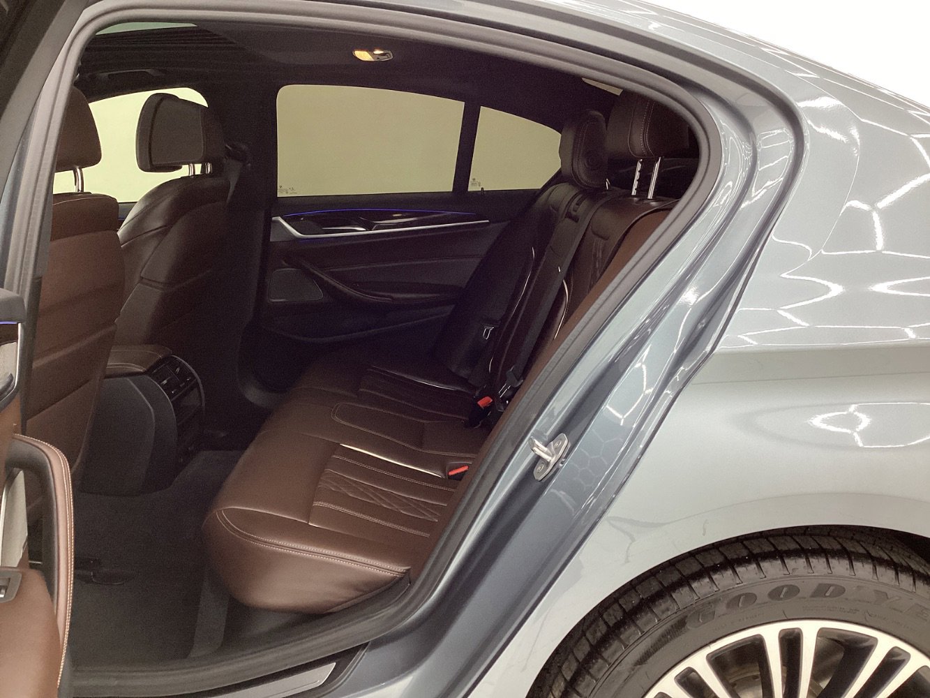 Used 2019 BMW 540i xDrive w/ Convenience Package image 20