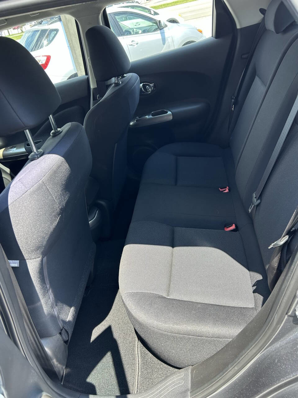 Used 2014 Nissan Juke S image 17