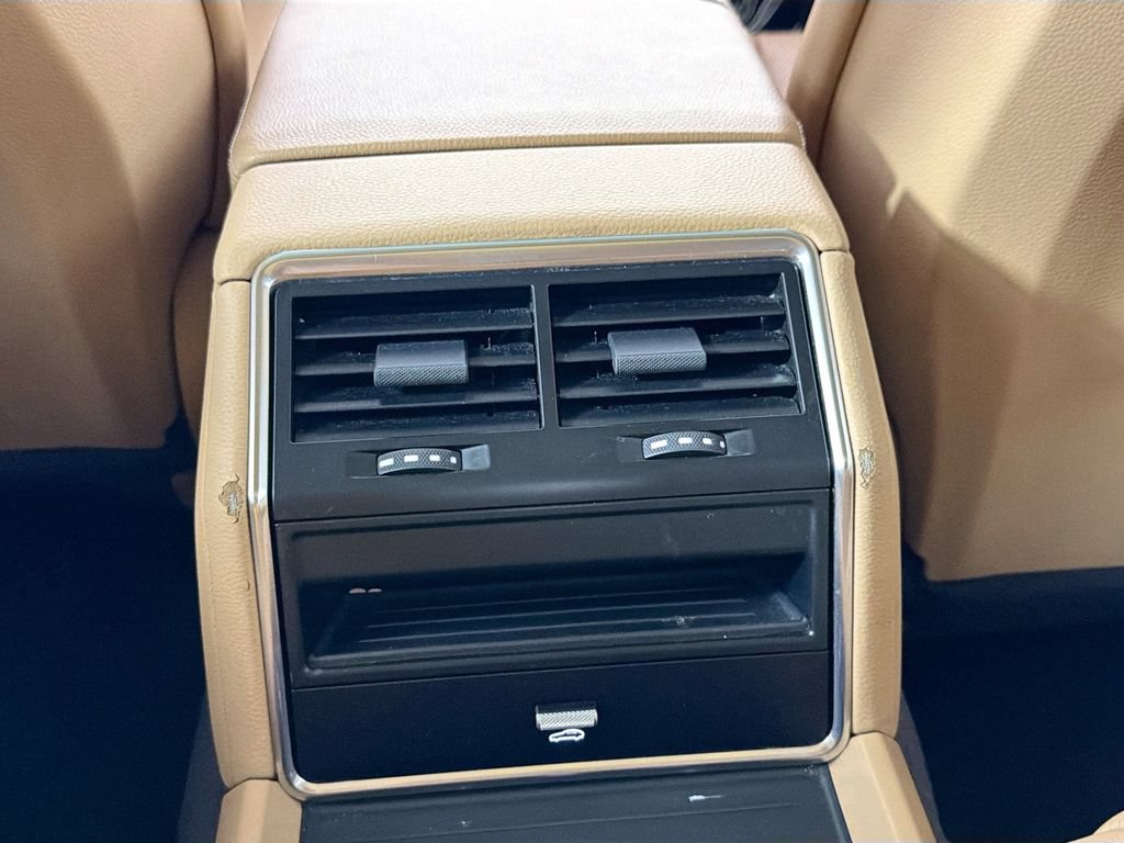 Used 2021 Porsche Panamera RWD image 26