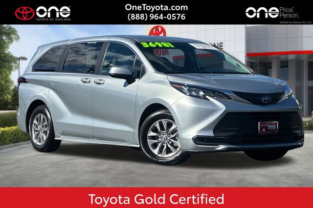 Certified 2023 Toyota Sienna LE