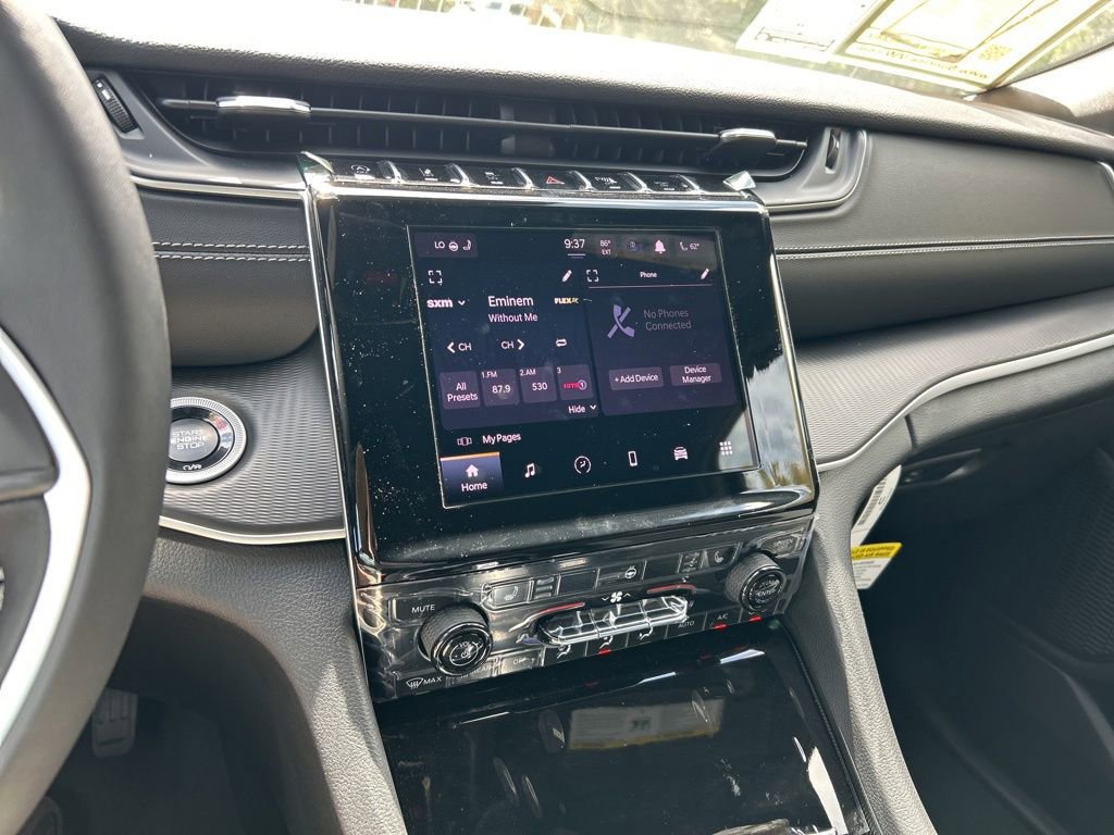 Used 2024 Jeep Grand Cherokee L Laredo w/ Luxury Tech Group I image 31