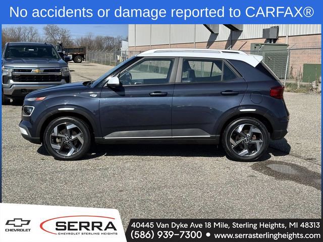 Used 2023 Hyundai Venue Limited image 2