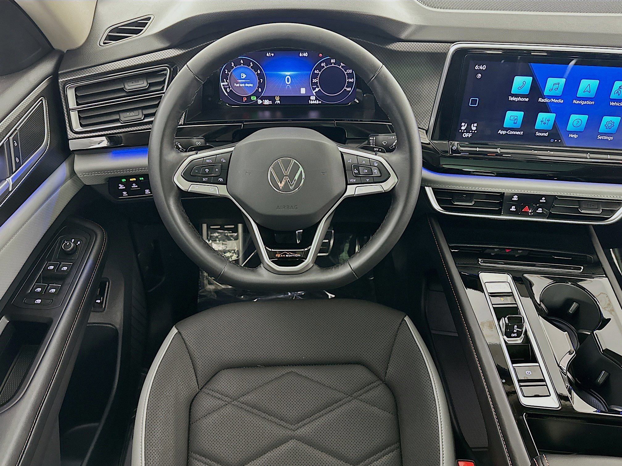 Used 2024 Volkswagen Atlas Peak Edition SEL image 22