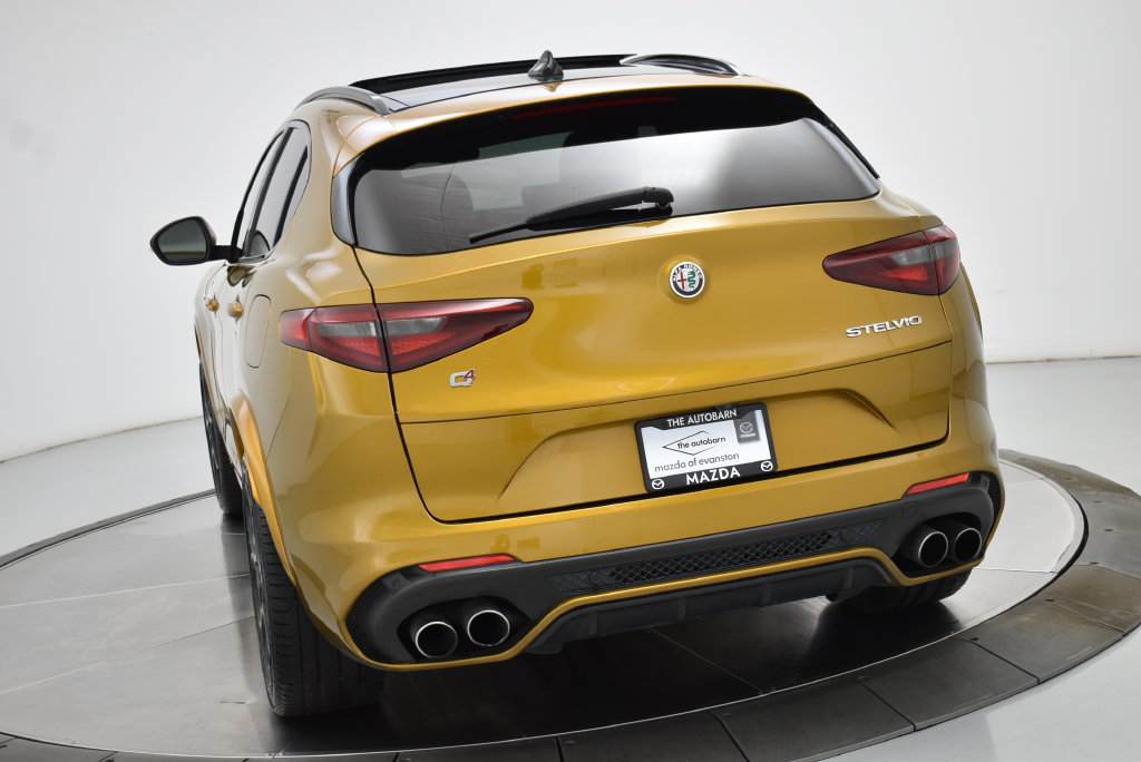 Used 2022 Alfa Romeo Stelvio Quadrifoglio w/ Active Assist Plus Package AWD/4WD image 23