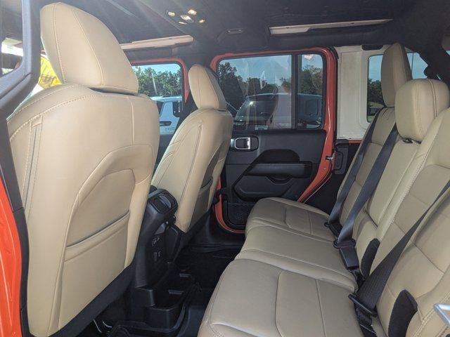 Used 2019 Jeep Wrangler Unlimited Sahara AWD/4WD image 13