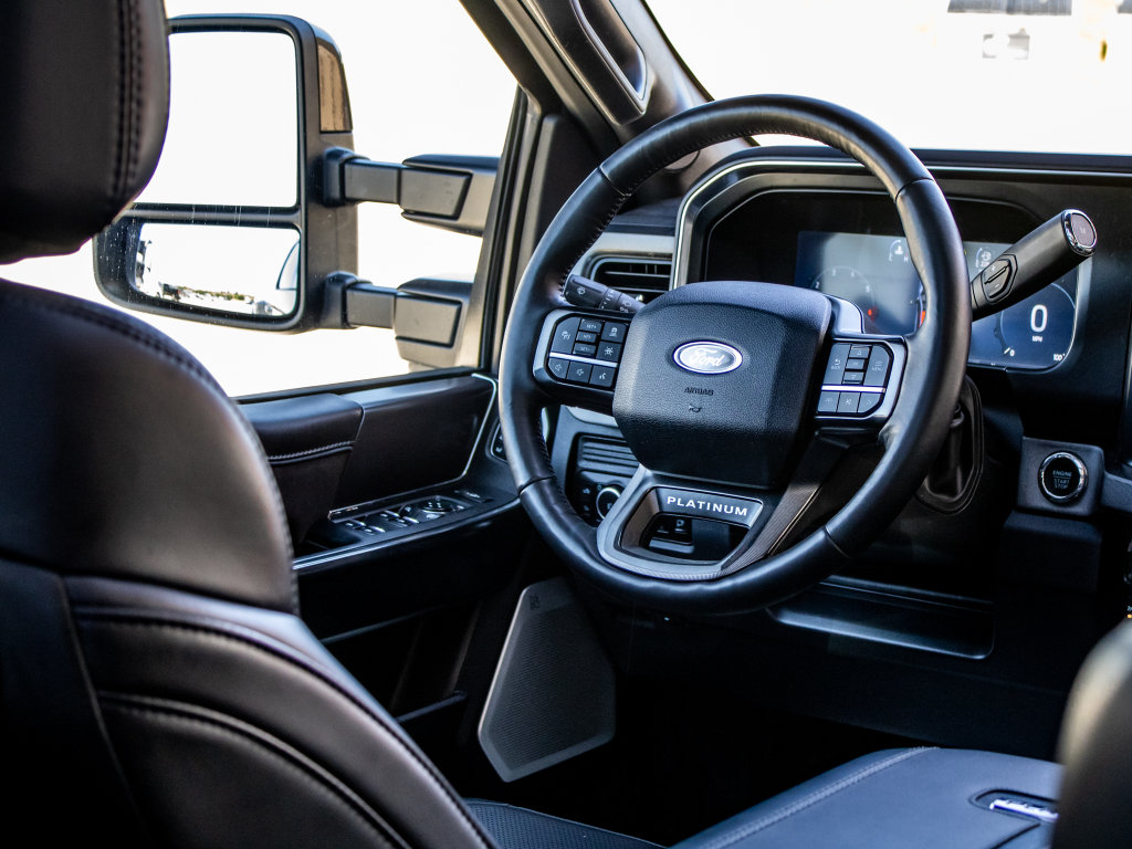 Used 2026 Ford F450 Platinum w/ FX4 Off-Road Package AWD/4WD image 50