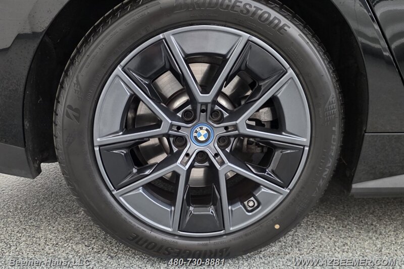 Used 2023 BMW i4 eDrive35 w/ Premium Package RWD image 41