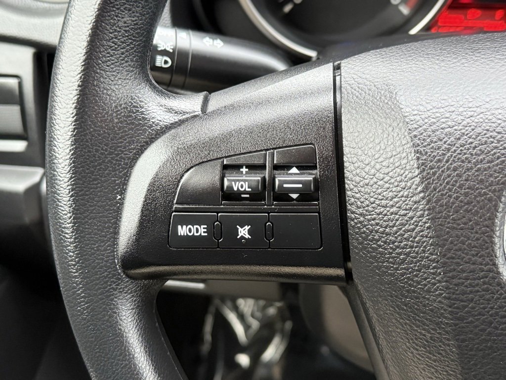 Used 2012 MAZDA MAZDA5 Sport image 25