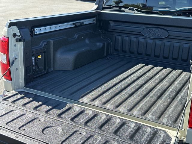 New 2025 Ford Maverick Lariat w/ 4K Tow Package image 19