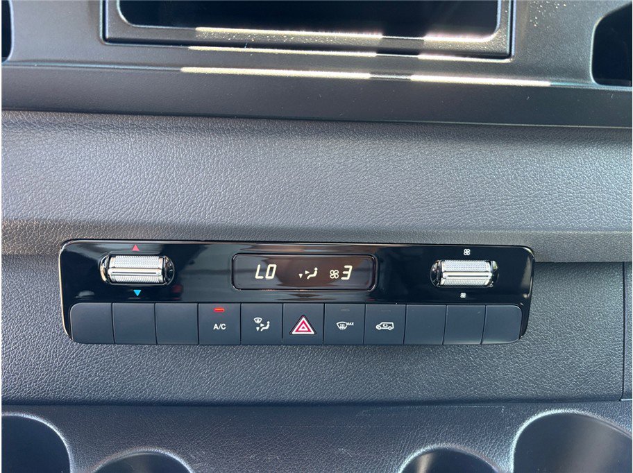 Used 2021 Mercedes-Benz Sprinter 4500 image 23