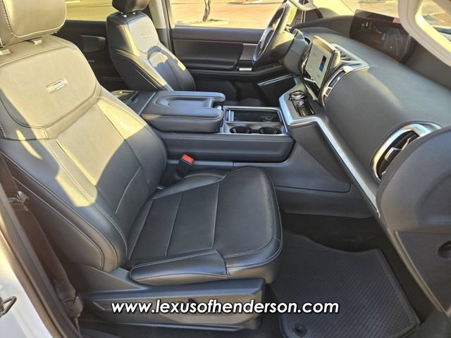 Used 2025 Ford Expedition Platinum AWD/4WD image 18