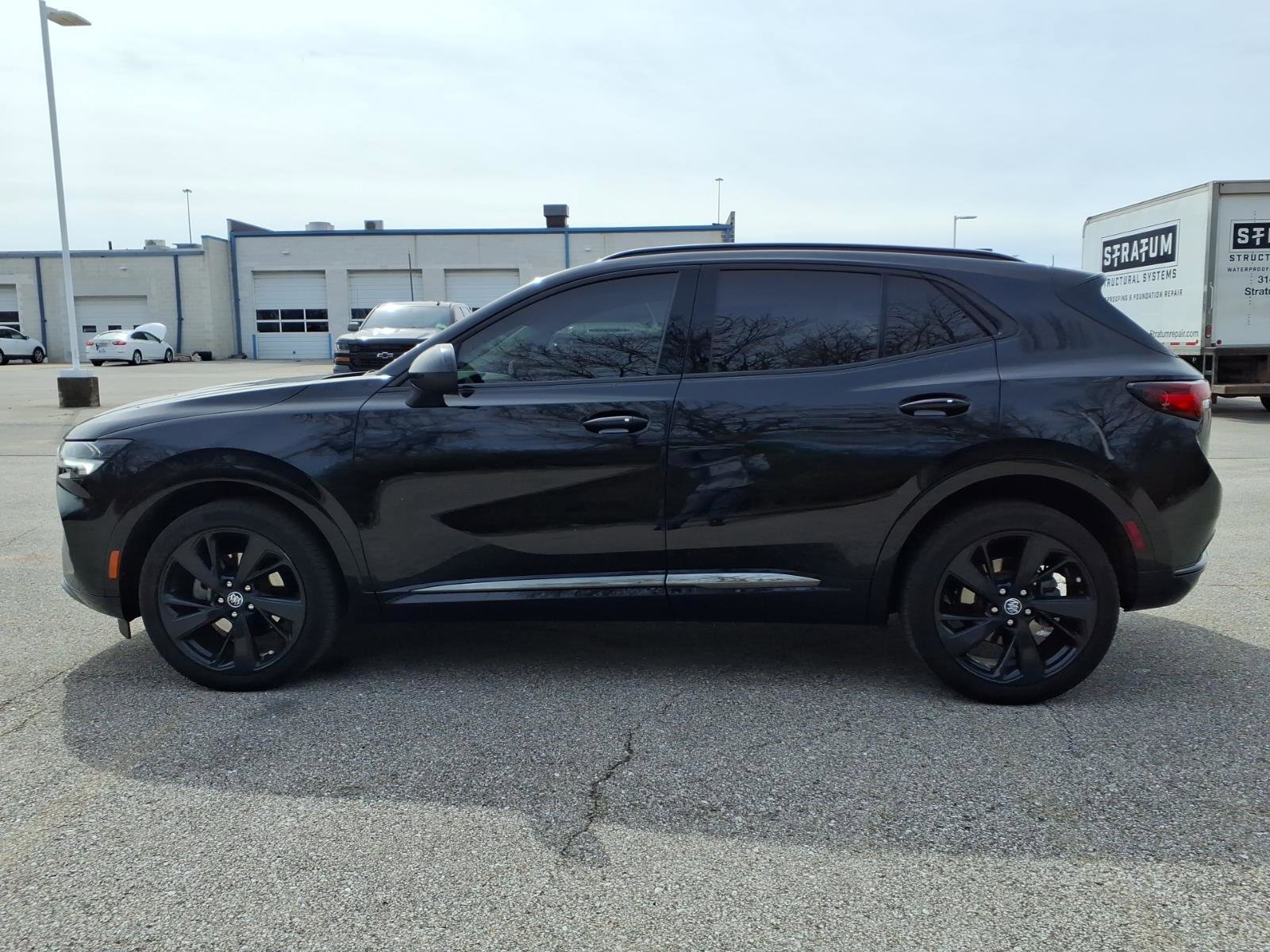 Used 2023 Buick Envision Essence w/ Sport Touring Package AWD/4WD image 4