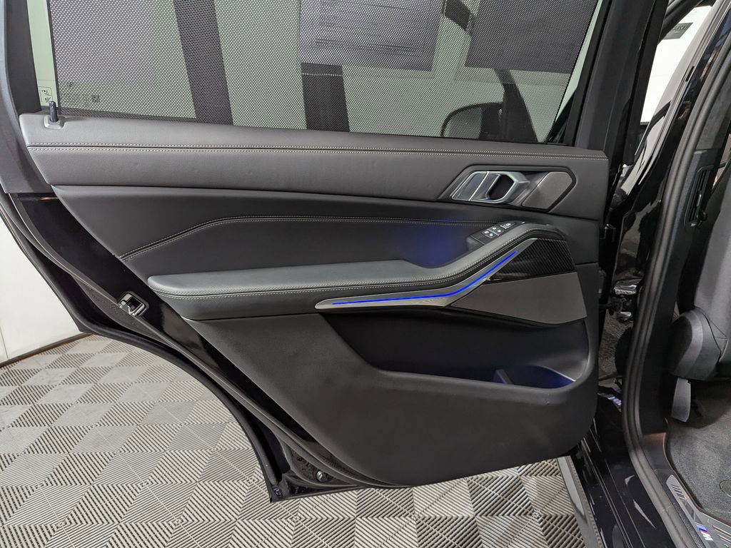 Used 2026 BMW X7 M60i image 52