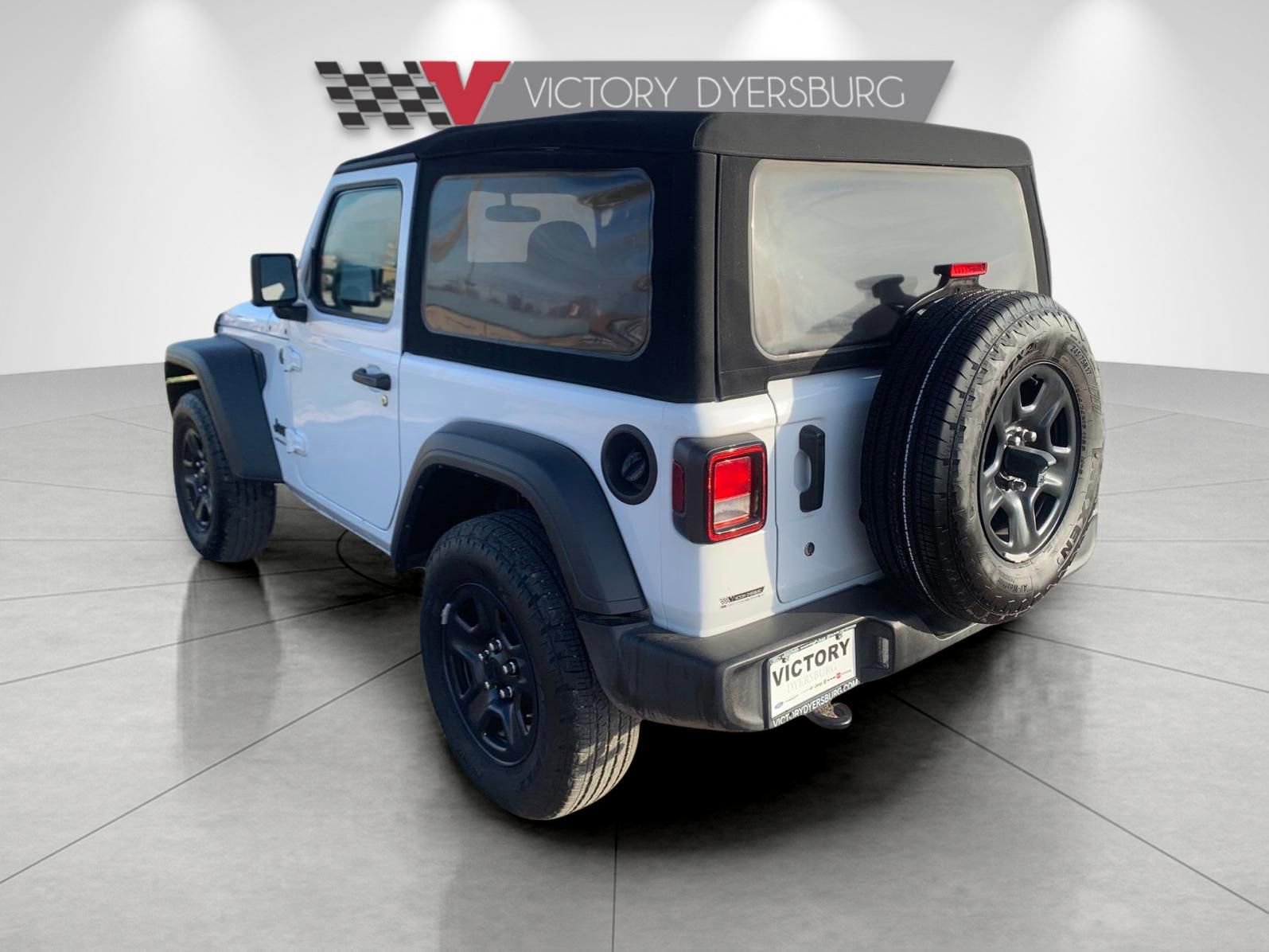 Used 2024 Jeep Wrangler Sport image 6