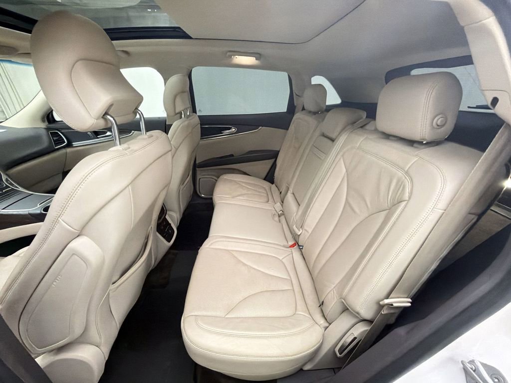 Used 2016 Lincoln MKX Reserve w/ Technology Package image 24