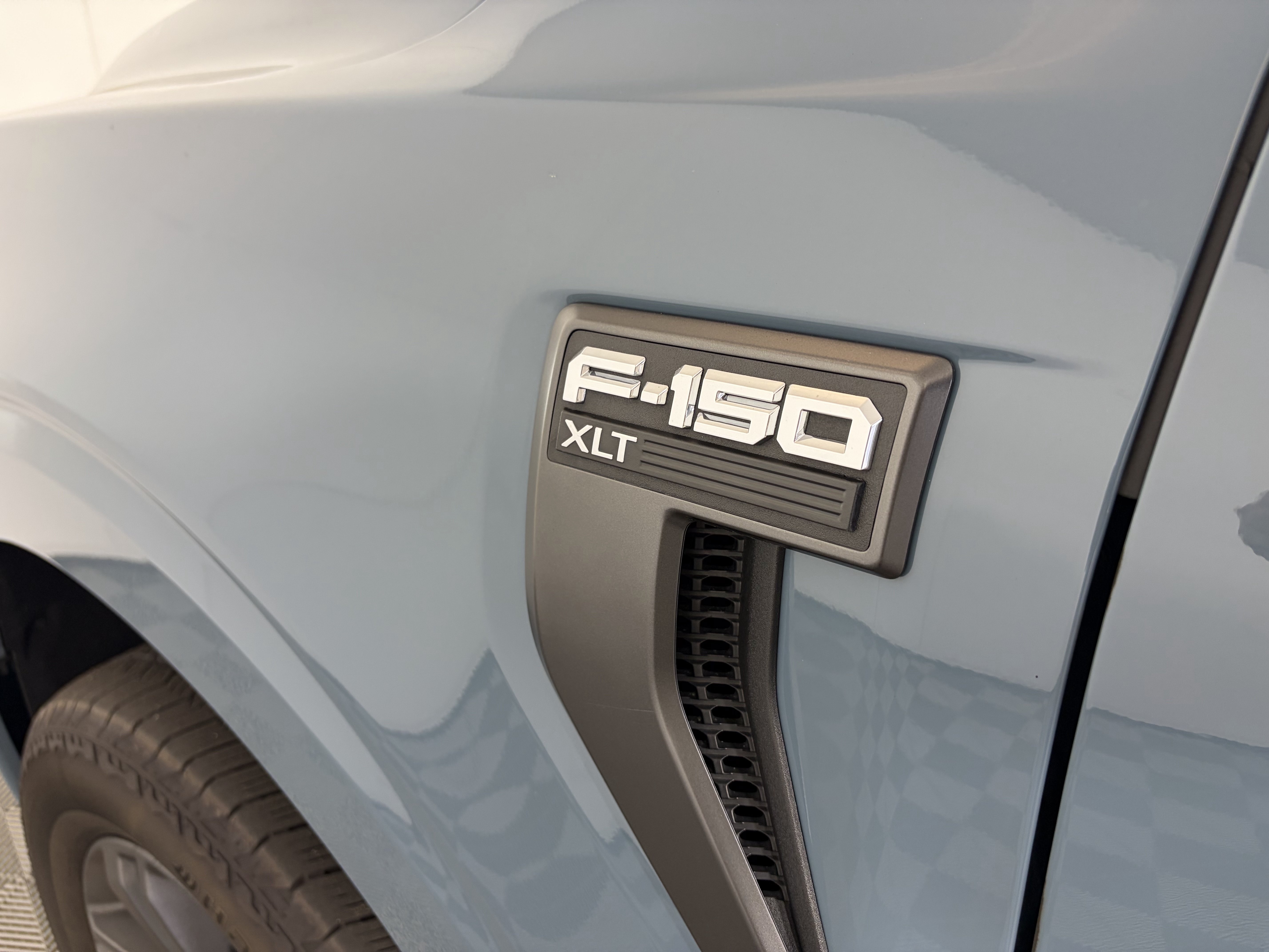 Used 2023 Ford F150 XLT w/ Equipment Group 302A High AWD/4WD image 17