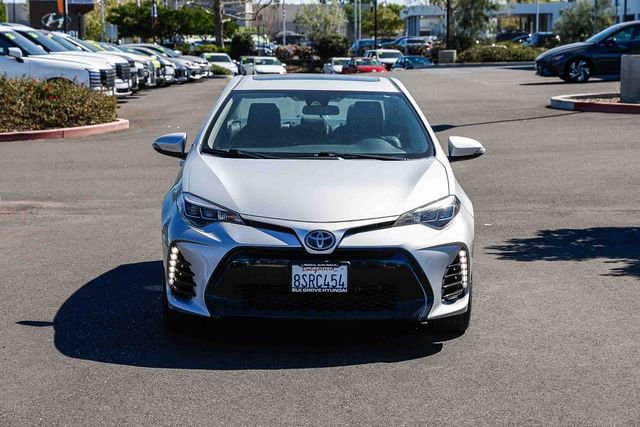 Used 2017 Toyota Corolla SE w/ SE Premium Package image 7