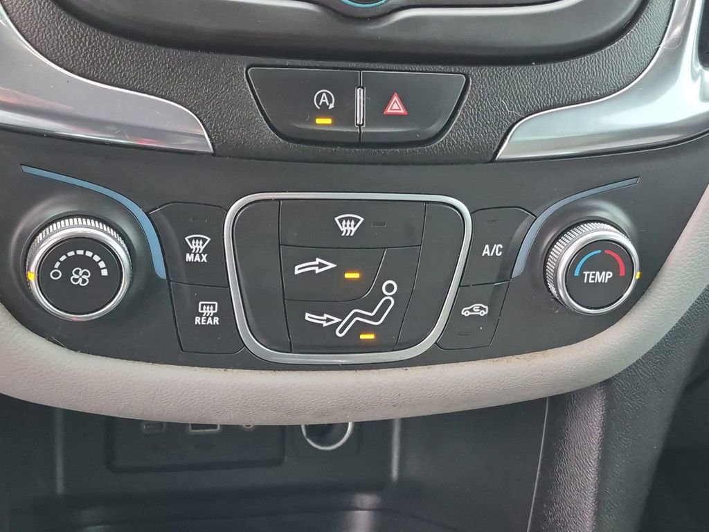 Used 2022 Chevrolet Equinox LS w/ Driver Confidence II Package image 18