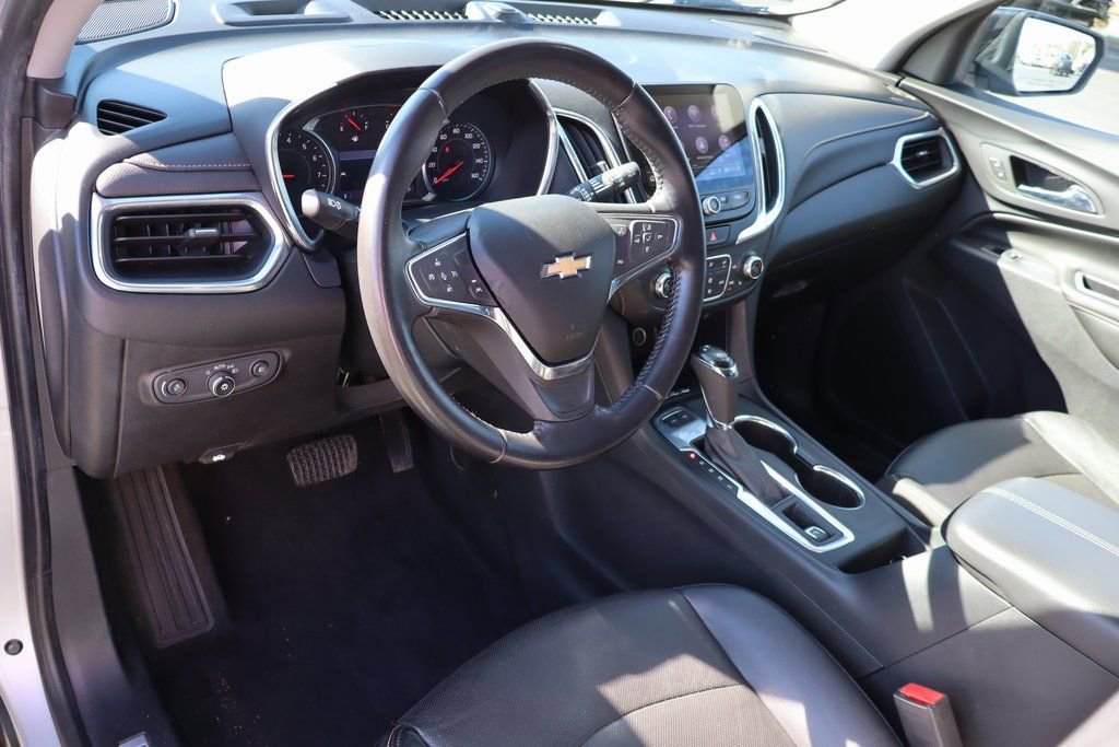 Used 2020 Chevrolet Equinox Premier w/ Premier Redline Edition image 5