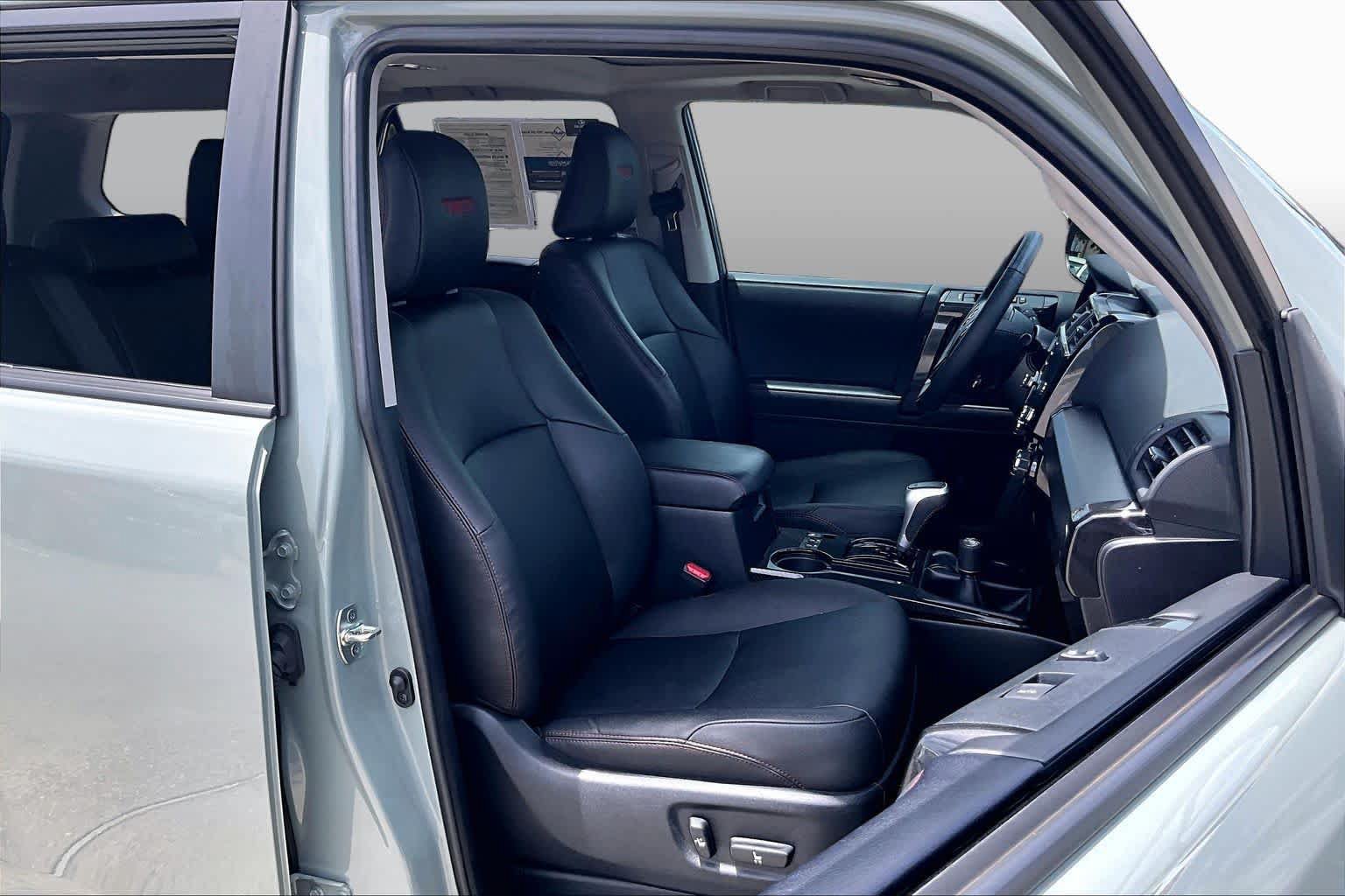 Used 2023 Toyota 4Runner TRD Off-Road Premium w/ Moonroof Package AWD/4WD image 8