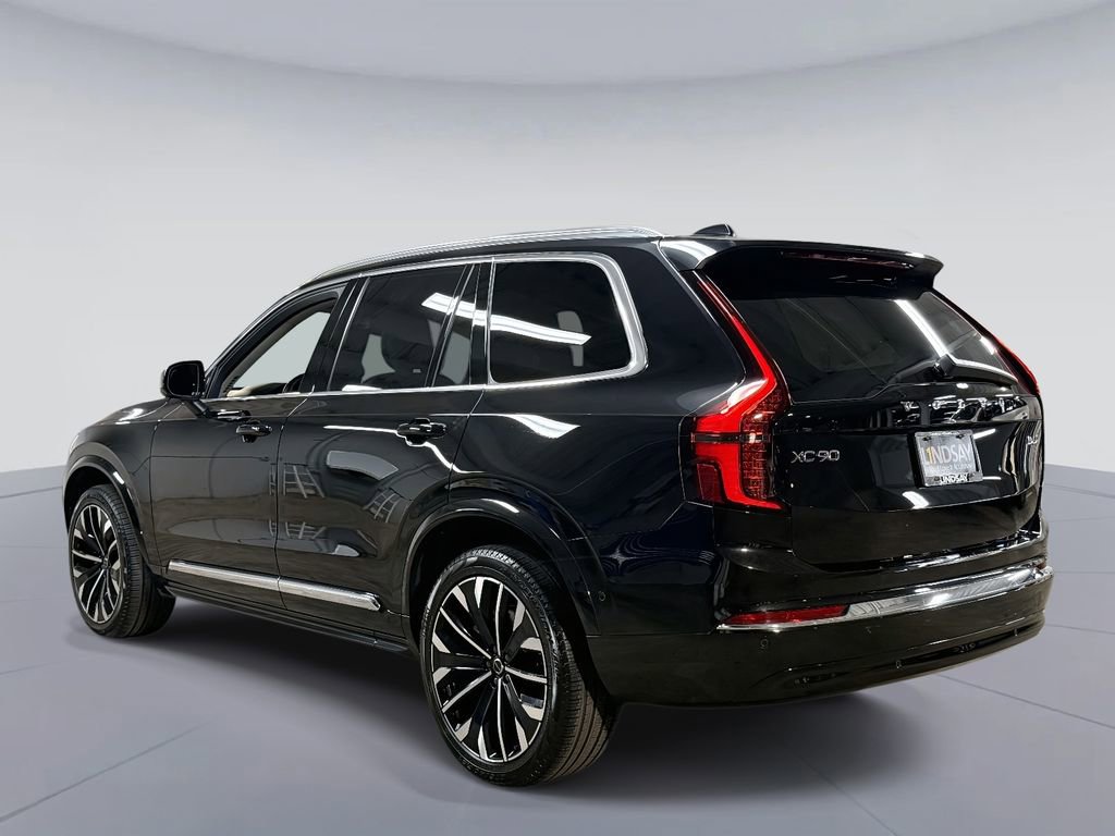 Used 2025 Volvo XC90 B6 Plus image 12