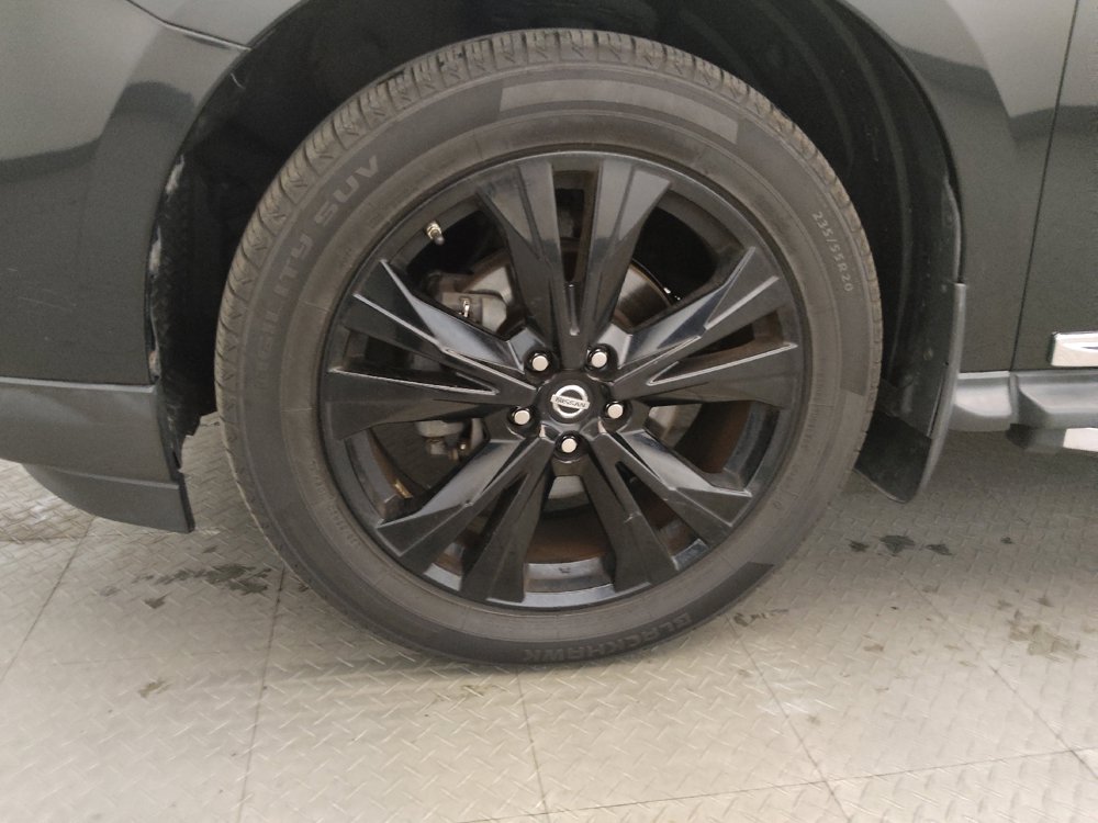 Used 2017 Nissan Pathfinder Platinum w/ Midnight Edition Package AWD/4WD image 31
