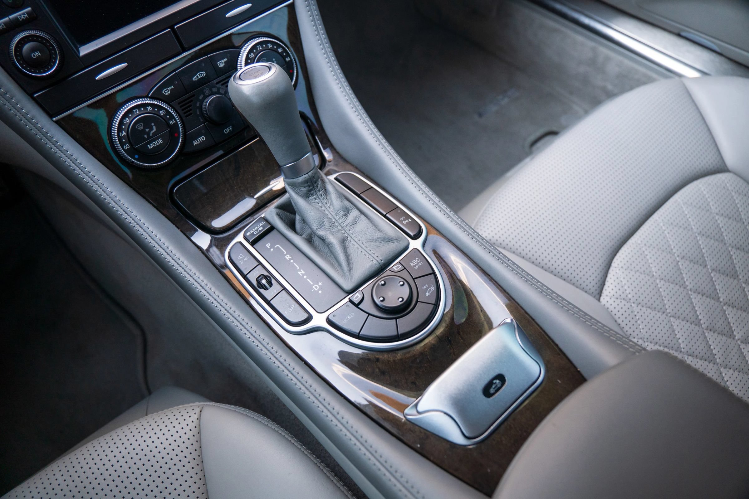Used 2009 Mercedes-Benz SL 65 AMG image 31