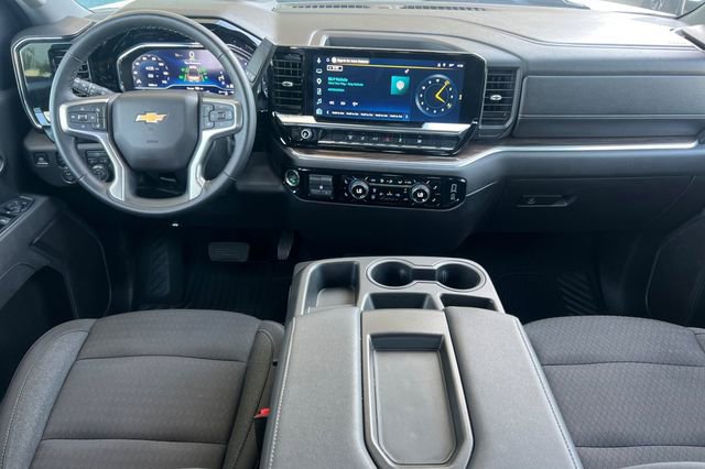 Used 2025 Chevrolet Silverado 2500 LT w/ Convenience Package AWD/4WD image 16