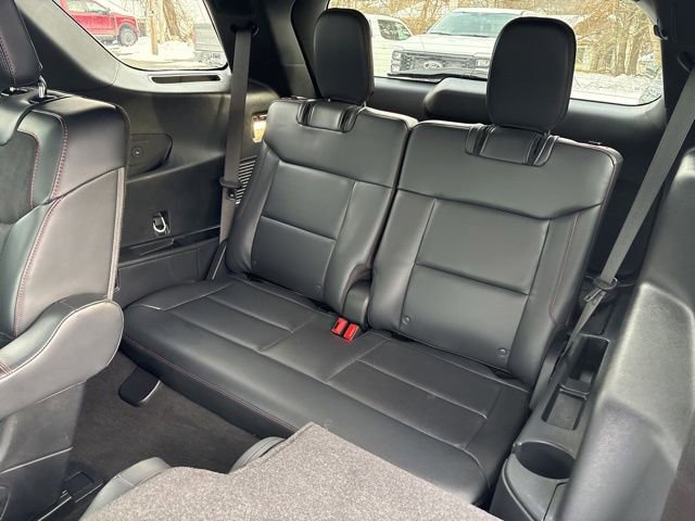 Used 2025 Ford Explorer ST image 25